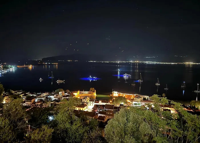 Nafpaktos Studio In Port Ι